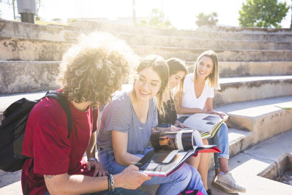 students-discussing-studies-steps